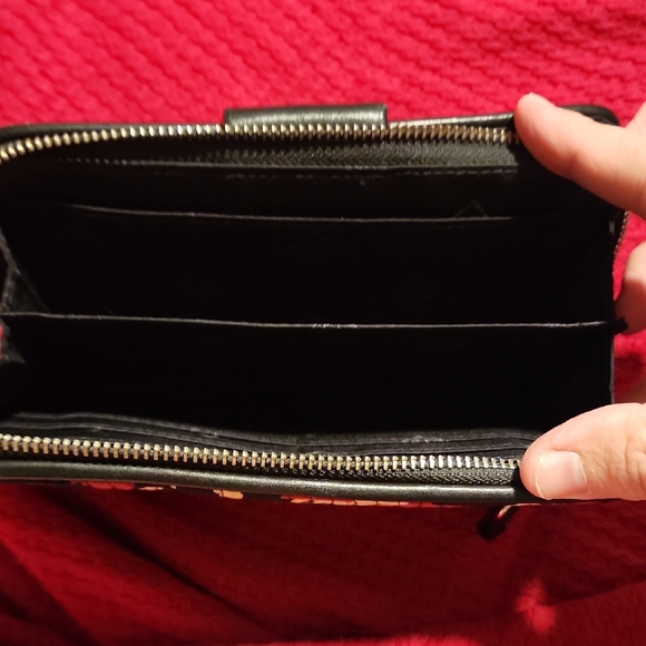 Vera Bradley Black and Pink Floral Wallet - Picture 4 of 7
